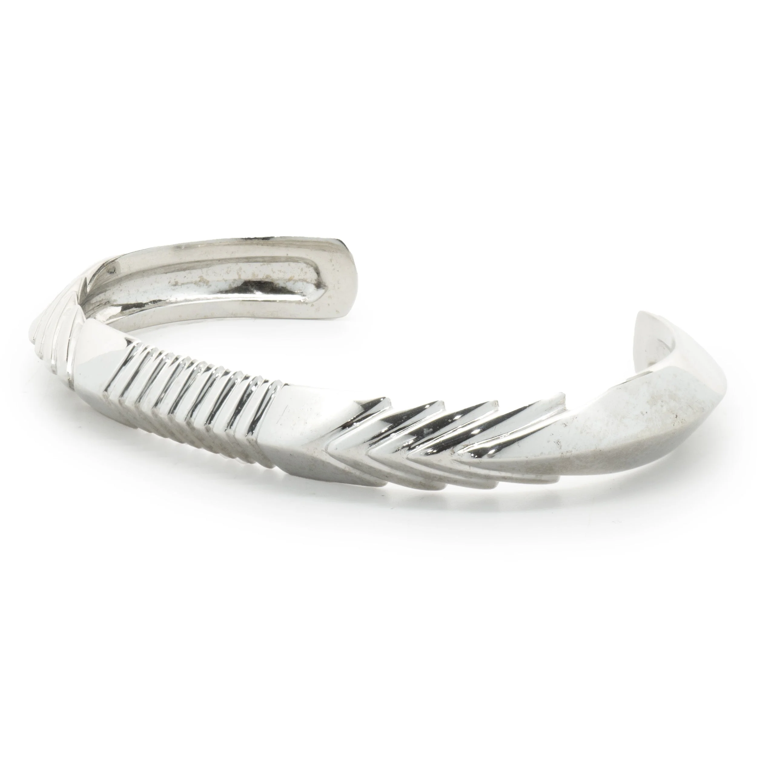 14 Karat White Gold Arrow Cuff Bracelet - Image 2