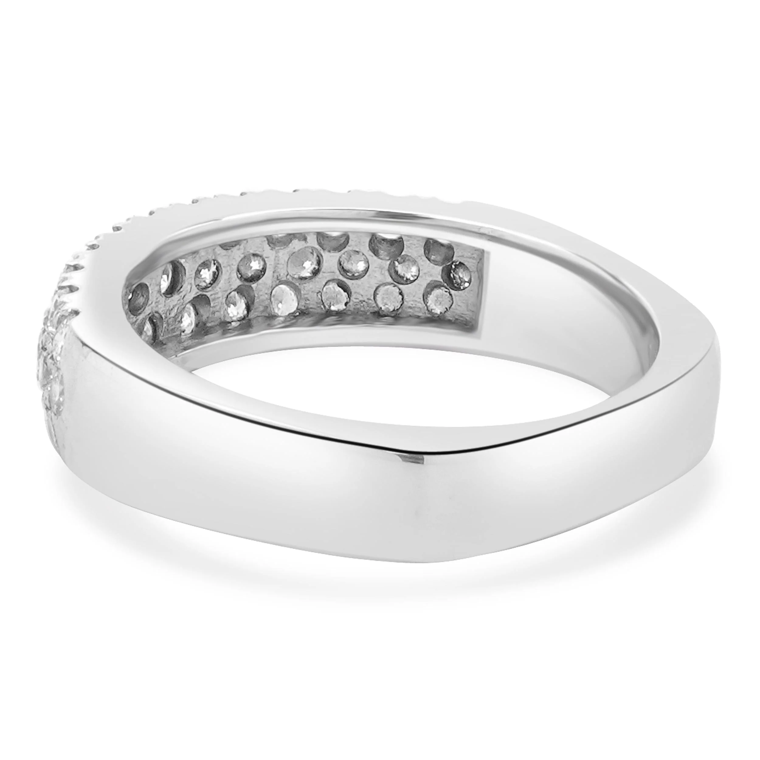 14 Karat White Gold Pave Diamond Euro Shank Ring - Image 4