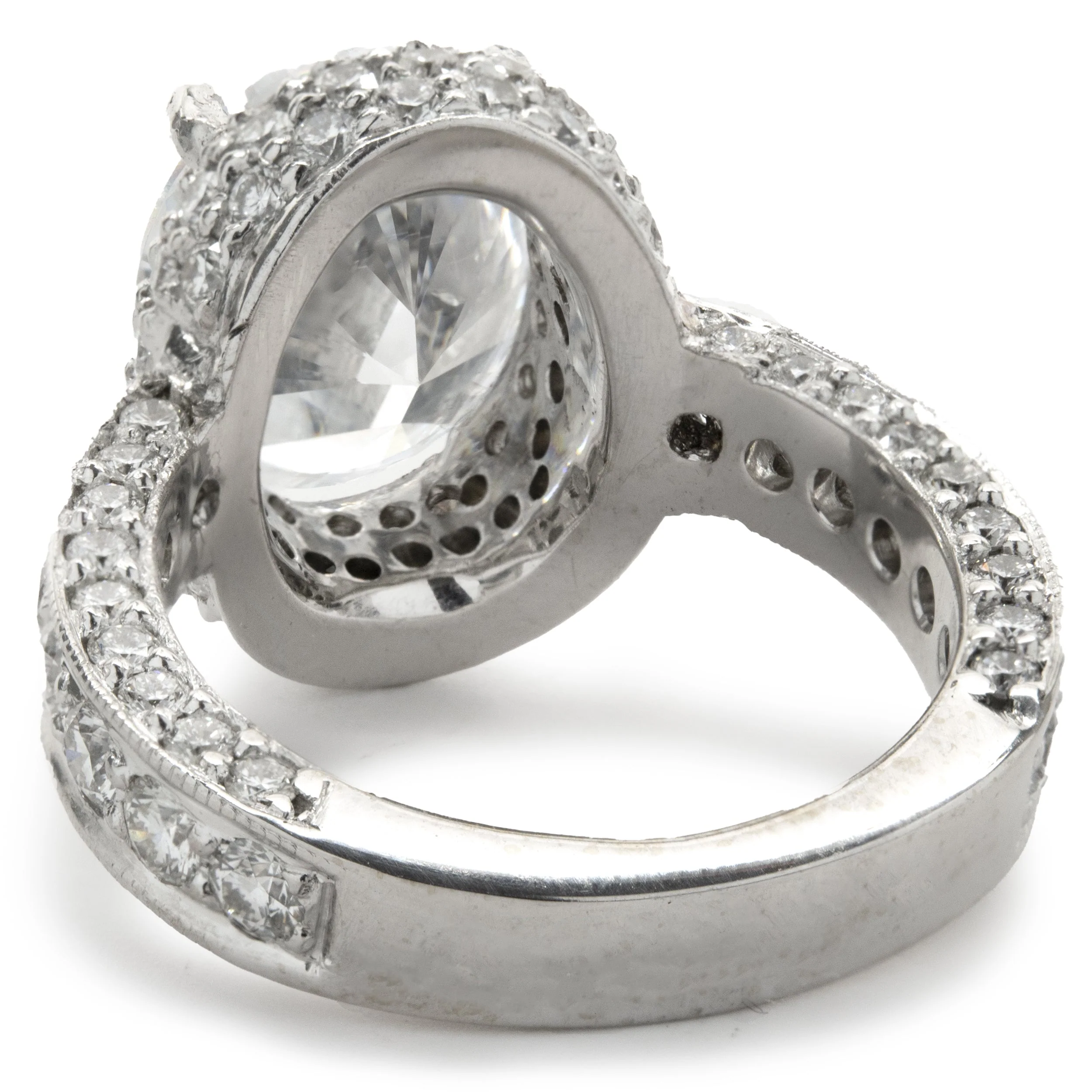 14 Karat White Gold Pave Diamond Semi Mount with Oval CZ Center - Image 4