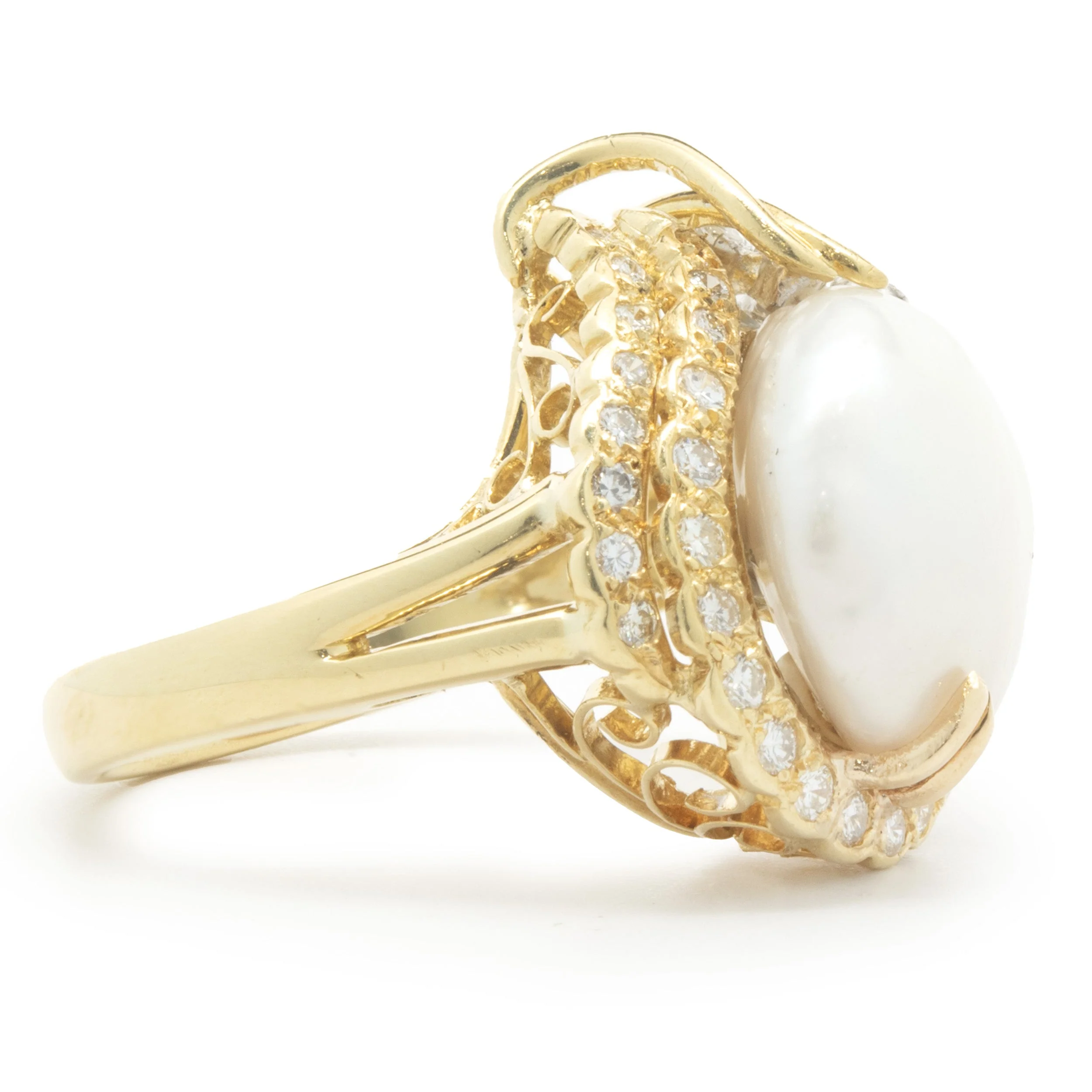 14 Karat Yellow Gold Button Pearl and Diamond Cocktail Ring - Image 3