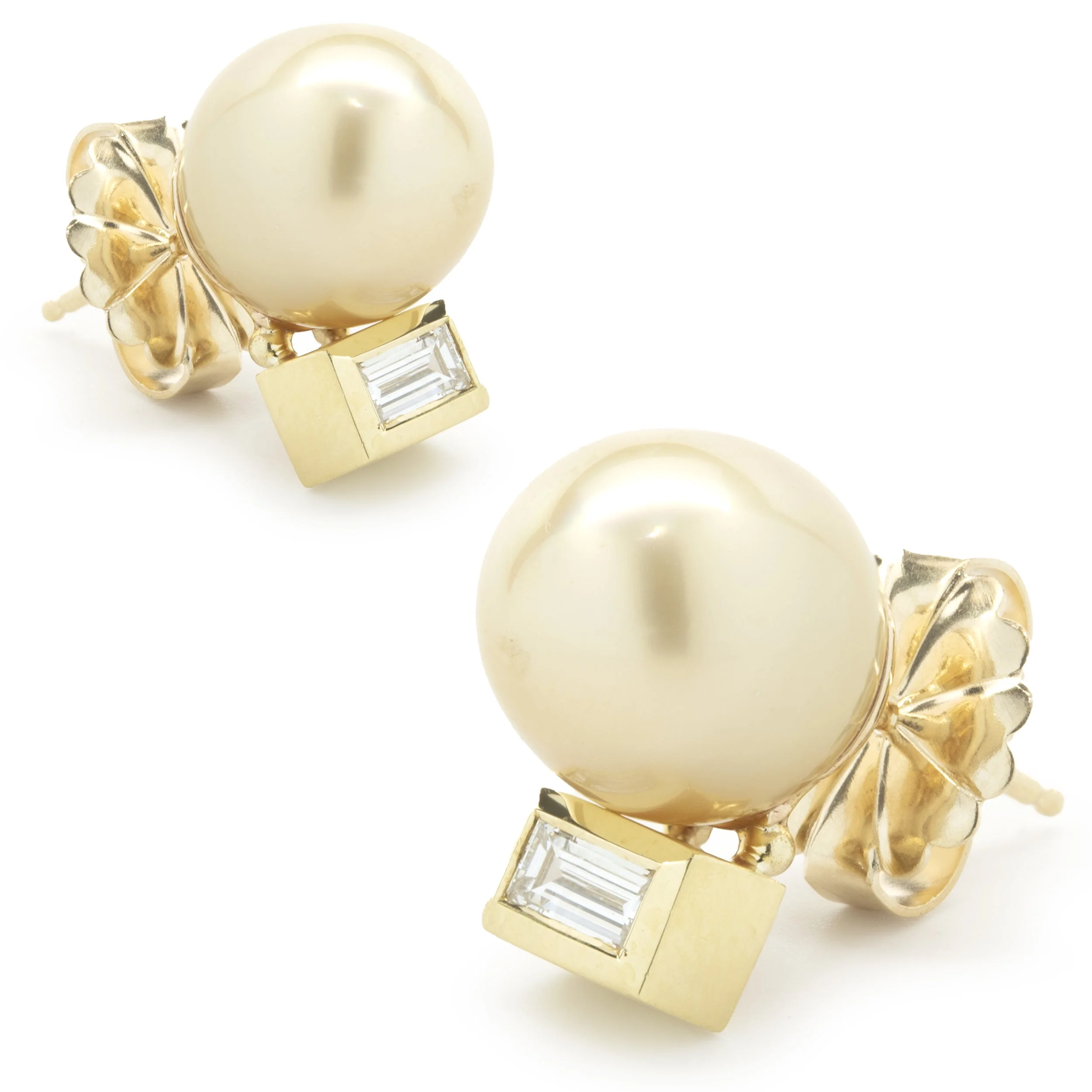 14 Karat Yellow Gold Golden Pearl and Diamond Stud Earrings - Image 2