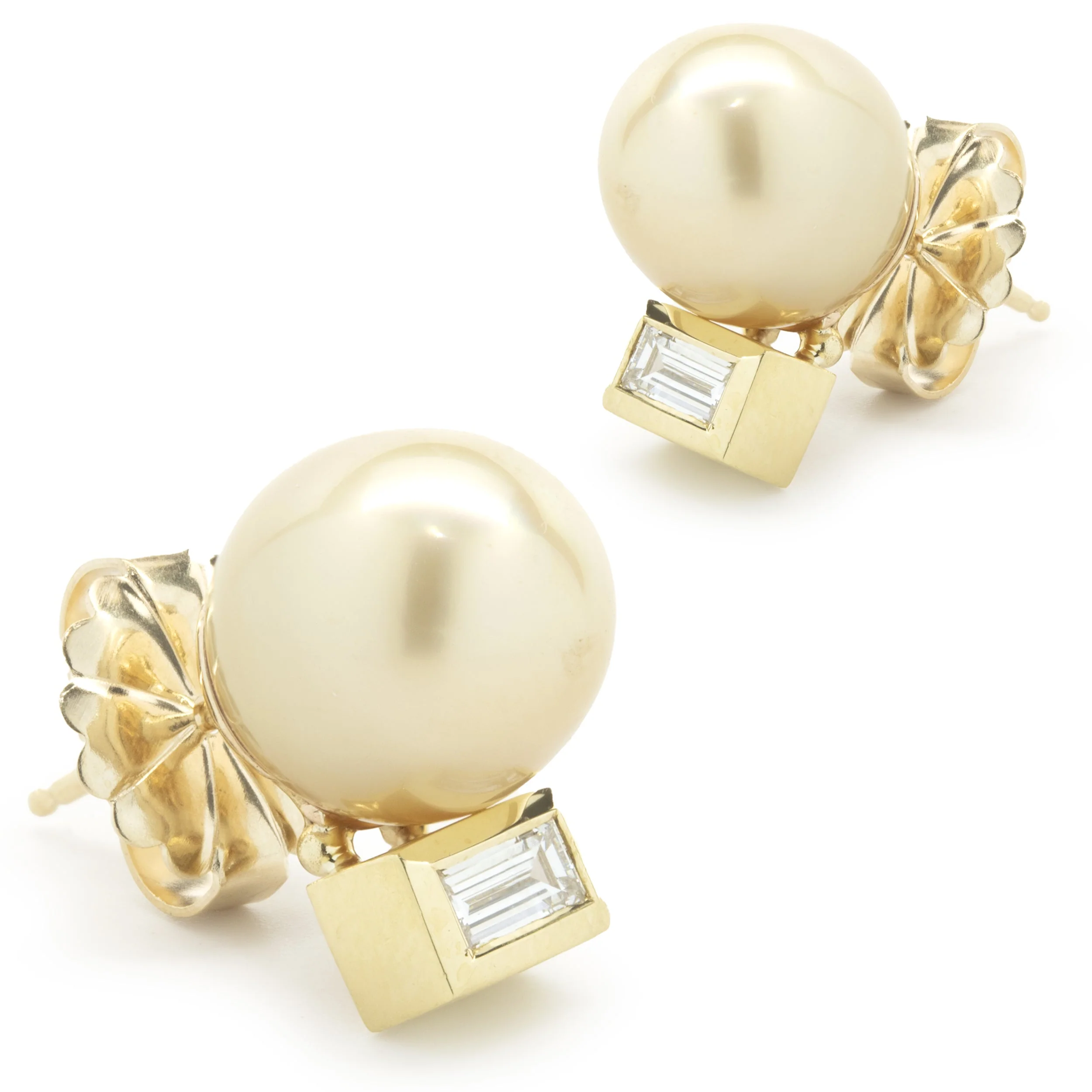 14 Karat Yellow Gold Golden Pearl and Diamond Stud Earrings - Image 4