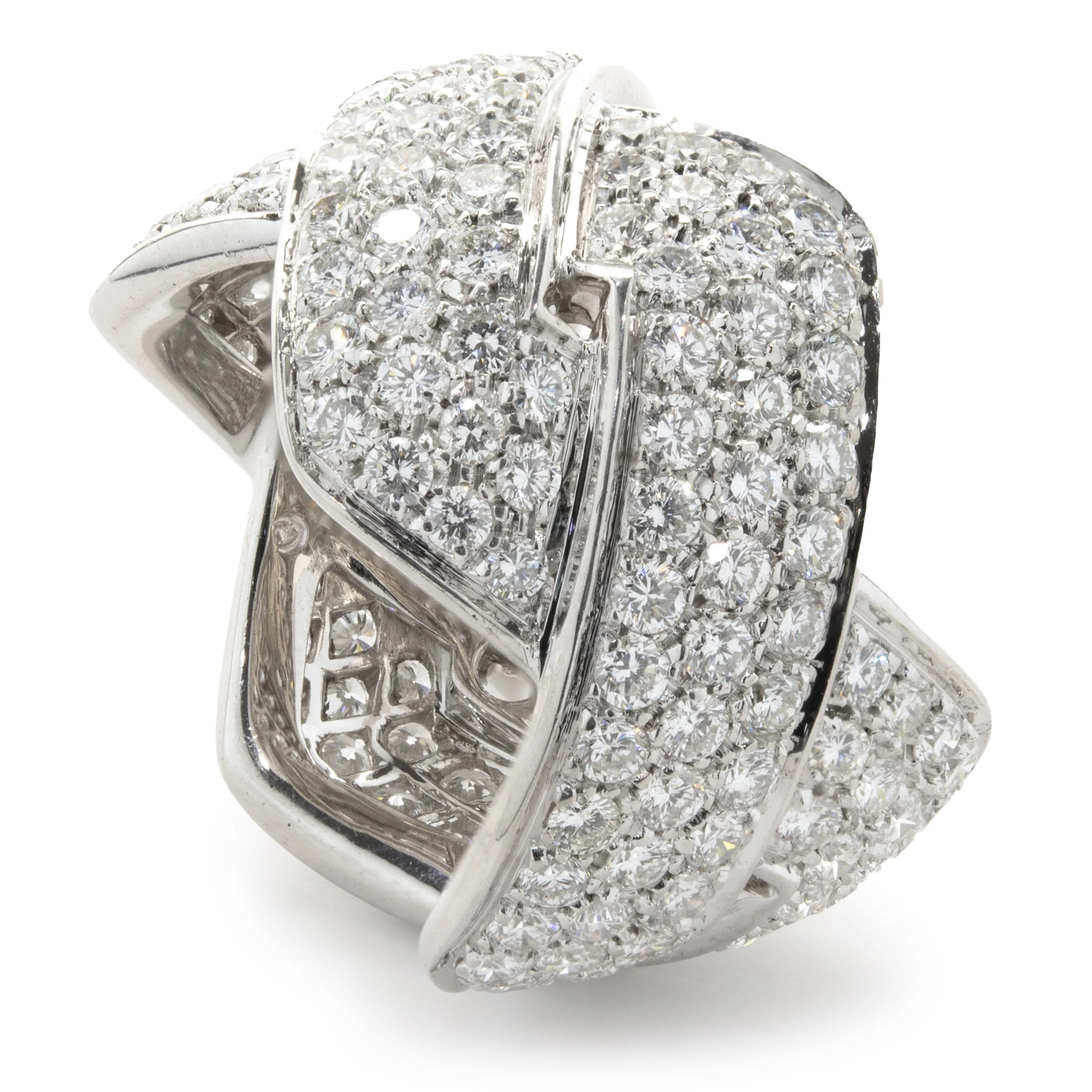 18 Karat White Gold Pave Diamond Z Crossover Band - Image 3