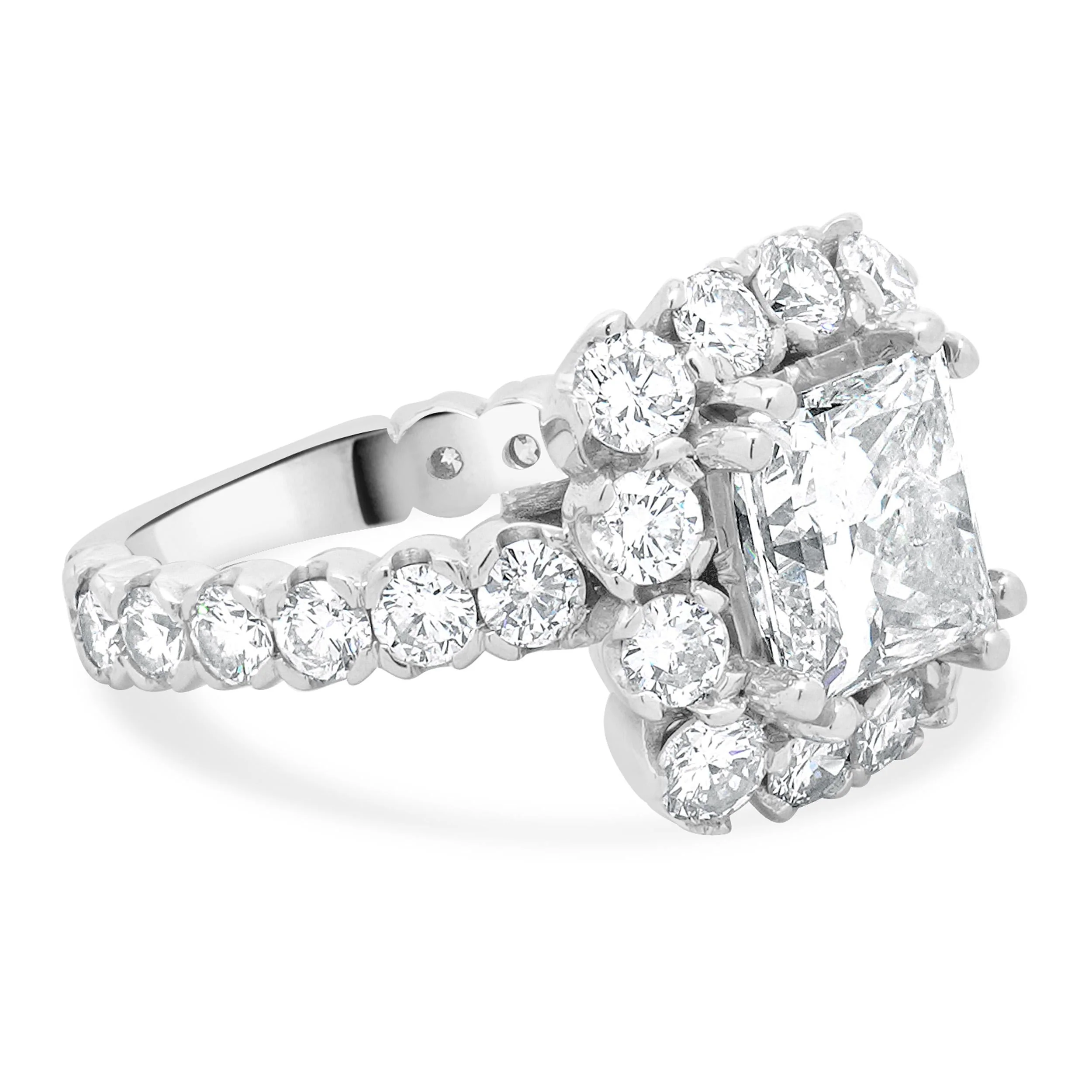 18 Karat White Gold Princess Cut Diamond Engagement Ring - Image 3