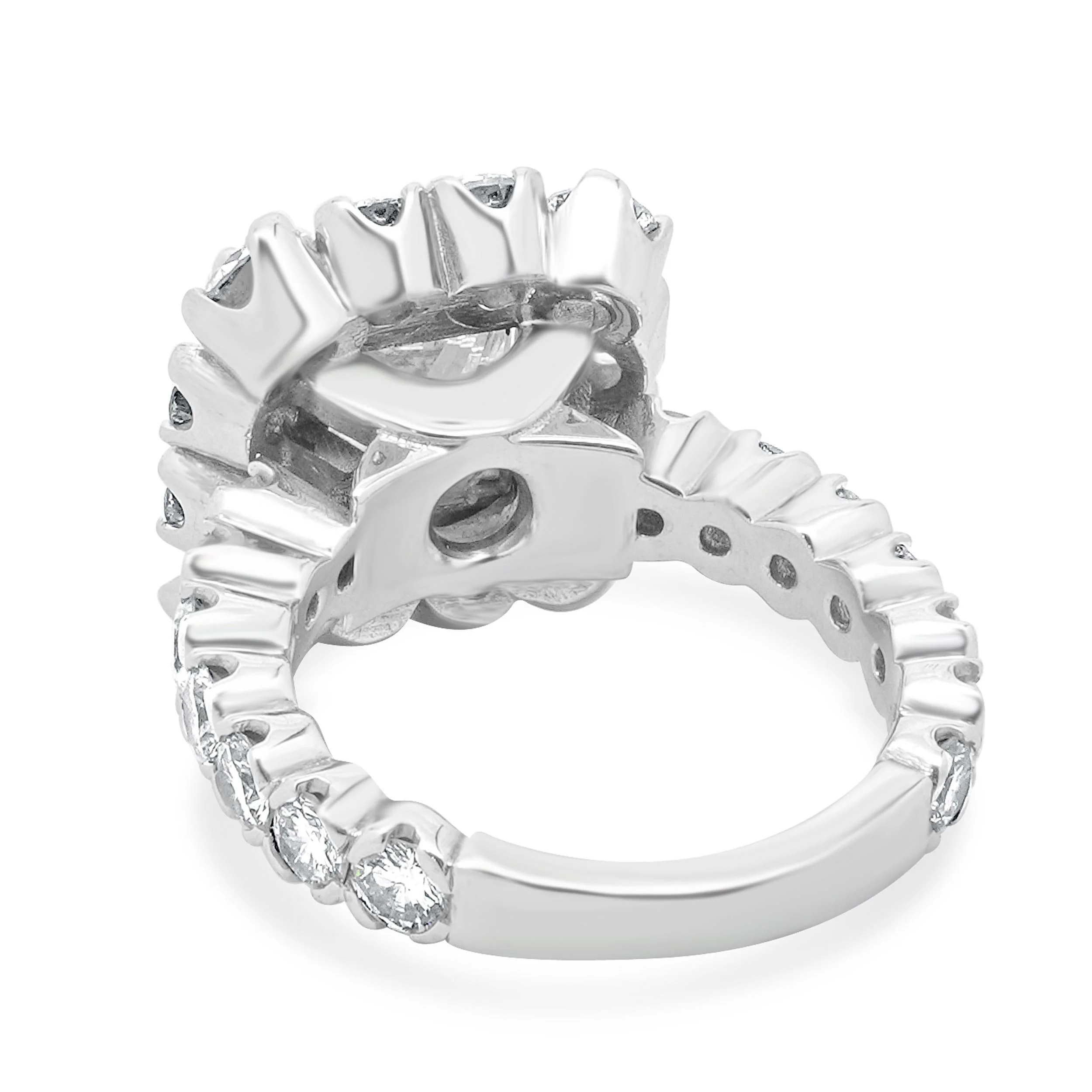 18 Karat White Gold Princess Cut Diamond Engagement Ring - Image 4
