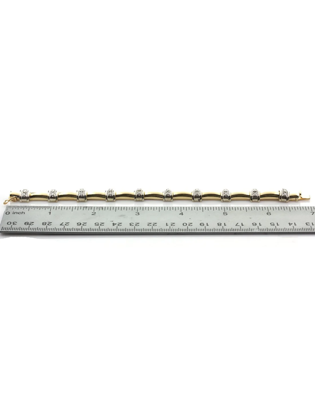 Alternating Diamond Station and Rectangular Link Bracelet - Image 3