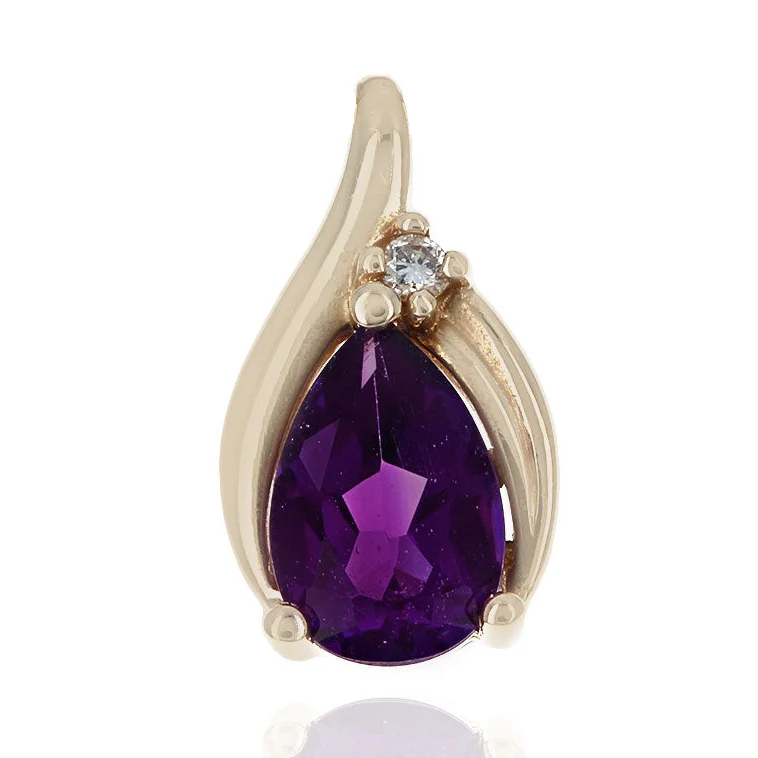 14K Yellow Gold Pear Amethyst and Round Diamond Drop Pendant