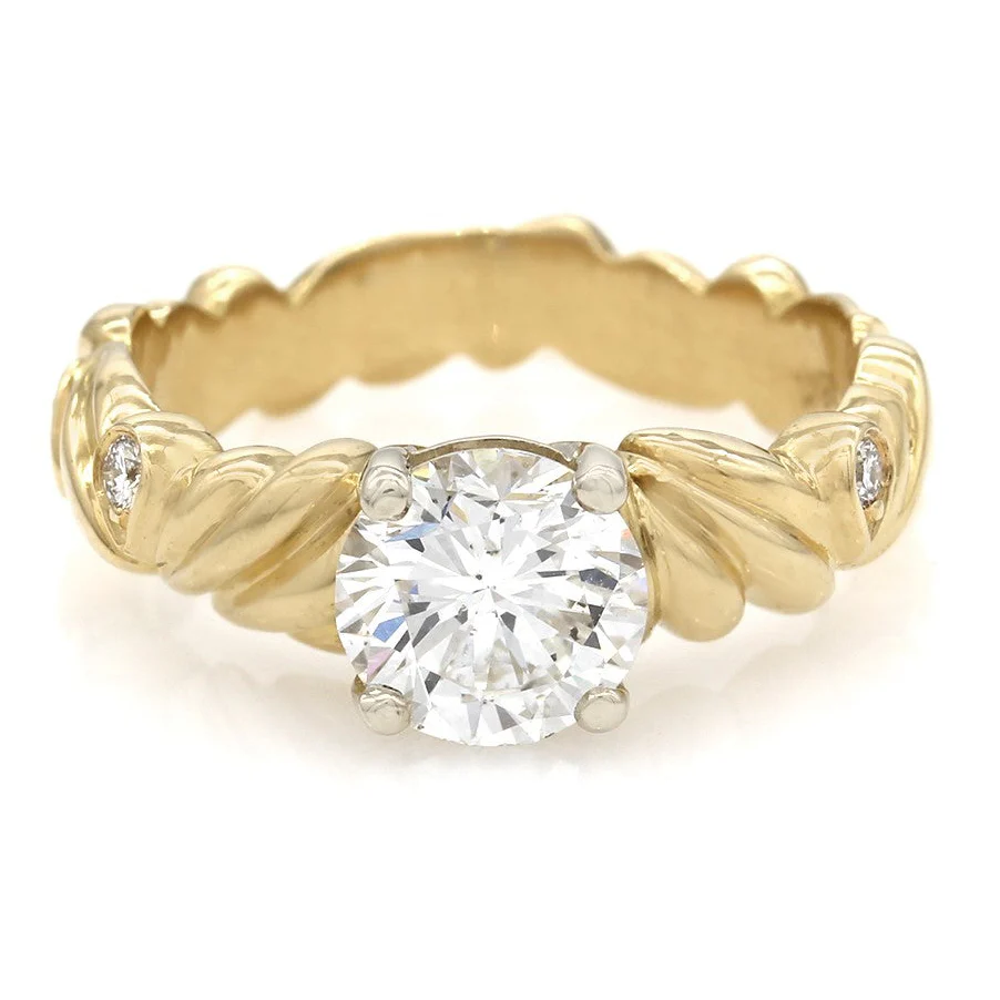 18K Yellow Gold Round Brilliant Cut Diamond Engagement Ring - Image 2