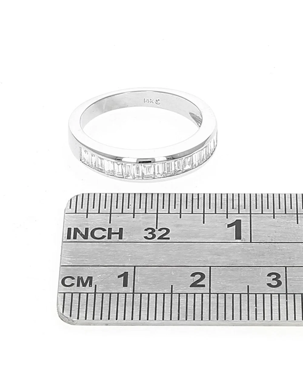 Diamond Tapered Ring in White Gold - Image 3