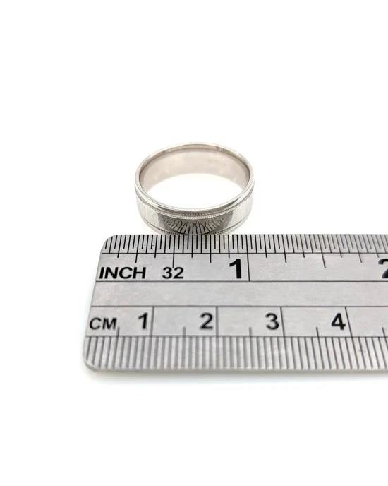 Gentleman's Platinum Hammered Milgrain Comfort Band - Image 2