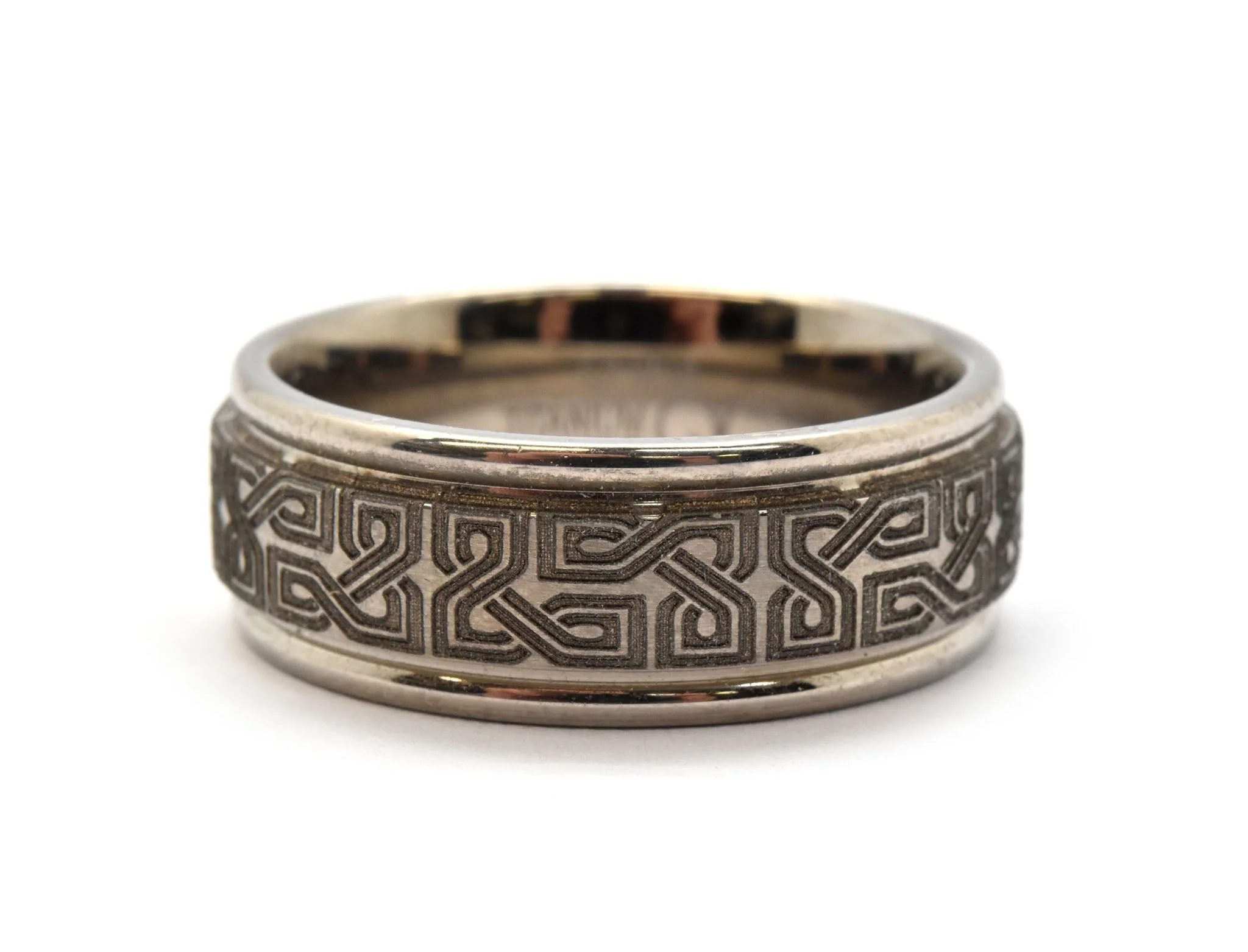 Mens 8mm Titanium with Laser Design Wedding Band Ring Size 9.5