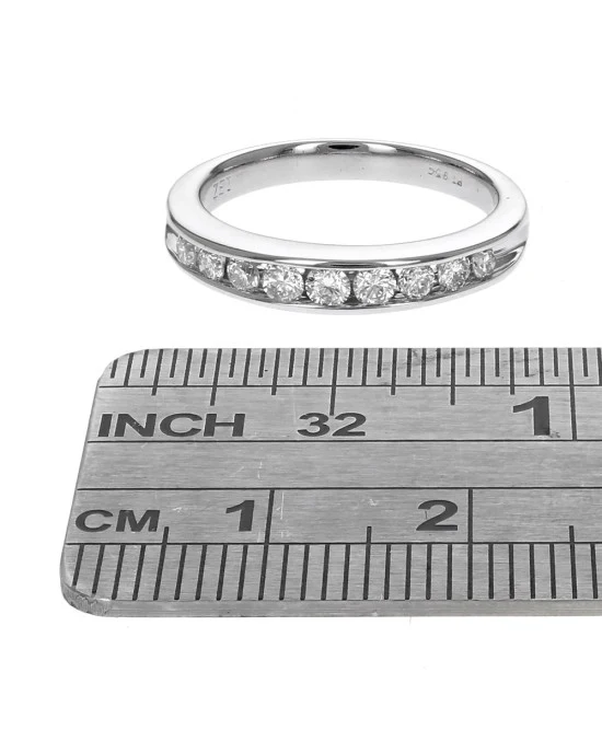 Round Brilliant Cut Diamond Tapered Band in Platinum - Image 3