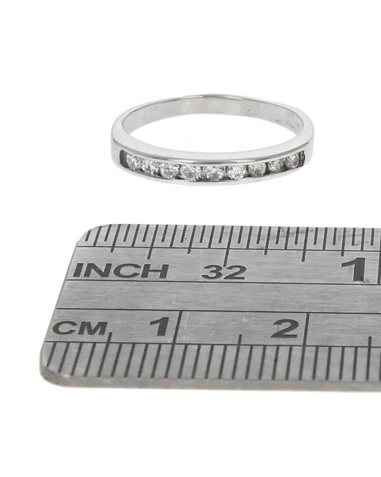 Round Diamond Band in White Gold - Image 3