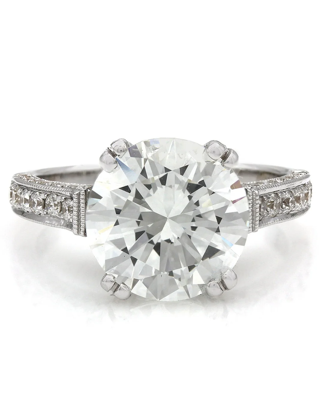 Round Diamond Solitaire Ring in White Gold - Image 2